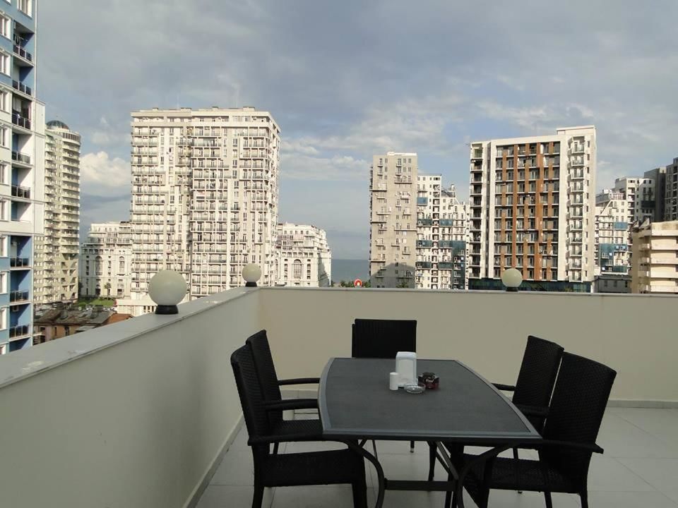 Отель Hotel Garanti Батуми-16