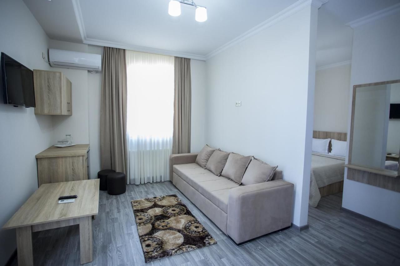 Отель Hotel Garanti Батуми-26