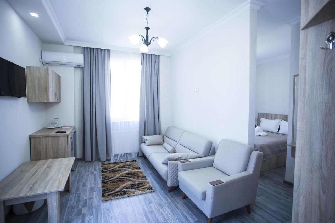 Отель Hotel Garanti Батуми-7