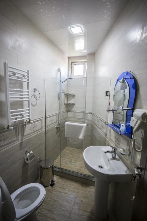 Отель Hotel Garanti Батуми-56