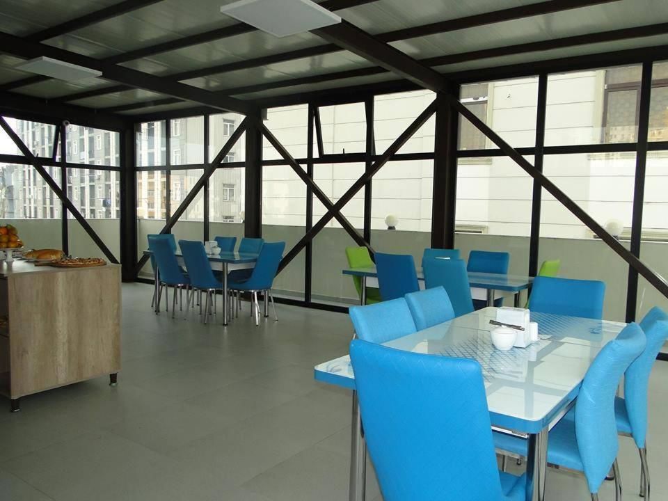 Отель Hotel Garanti Батуми-10
