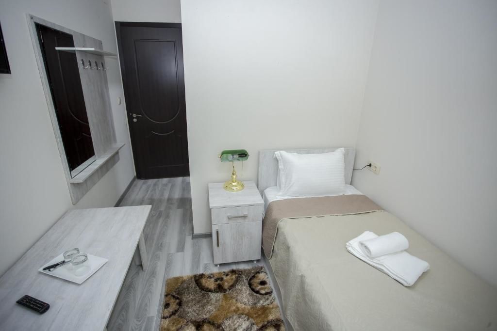 Отель Hotel Garanti Батуми-80